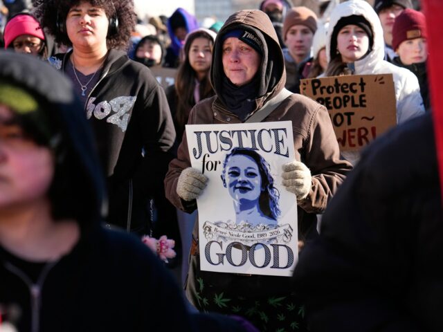 Ministerstvo spravodlivosti tvrdí, že nebude vyšetrovať smrteľnú streľbu agenta ICE na Renee Good | Správy Donalda Trumpa
