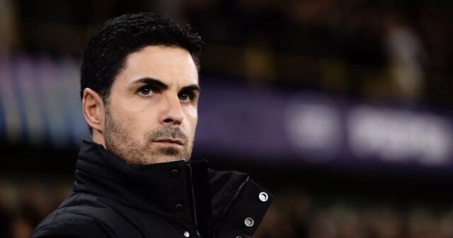 Ethan Nwaneri sa v Arsenale niekoľko minút trápil