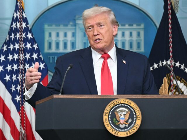 Môže sa Európa rozísť s Trumpom? Príbeh o energetike, obrane, ekonomickej závislosti | Správy Donalda Trumpa
