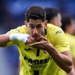 Vinicius Junior z Realu Madrid vyzerá skľúčene po inkasovaní druhého gólu počas zápasu MD6 fázy Ligy majstrov UEFA 2025/26 medzi Realom Madrid CF a Manchestrom City na Estadio Santiago Bernabeu 10. decembra 2025 v Madride v Španielsku.