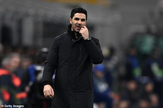 "Musíte byť hodený medzi žraloky!" Mikel Arteta o tom, prečo Mikel Arteta tvrdil, že vyslanie Ethana Nwaneriho na hosťovanie urobí zázraky pre jeho rozvoj