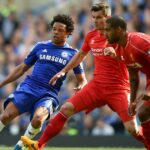 Loic Remy z Chelsea oslavuje, keď strelil ich druhý gól počas zápasu tretieho kola FA Cupu medzi Chelsea a Watfordom na Stamford Bridge 4. januára 2015 v Londýne v Anglicku.