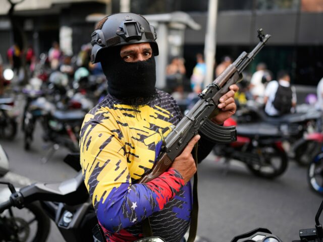 NAŽIVO: Venezuelský Maduro sa postaví pred súd, Trump hrozí ďalšími údermi | Americko-Venezuela Tensions News
