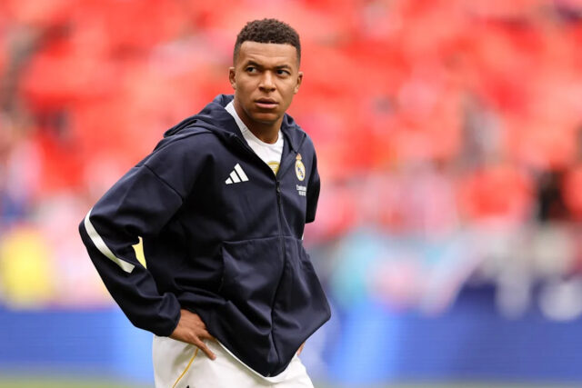 Nádej pre Real Madrid, pretože Kylian Mbappe sa stále môže dostať do potenciálneho finále Superpohára
