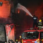 Najmenej šesť mŕtvych v Pakistane pri požiari v nákupnom centre Karáčí | Stavebné novinky