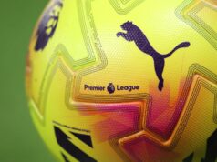 Najnovšia fraška Premier League je urážkou verného fanúšika Rasmus Hojlund z Manchestru United oslavuje