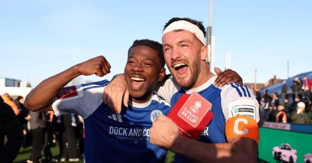 Hráči Macclesfield Town oslavujú