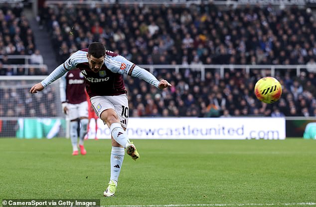 Newcastle 0:2 Aston Villa: Návštevníci pri dominantnom víťazstve nosili vzhľad Emiliano Buendia skvelým zásahom otvoril skóre Aston Villy proti Newcastlu