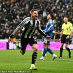 Harvey Barnes strelil víťazný gól 12 minút po prestávke, keď Newcastle porazil Leeds 4:3