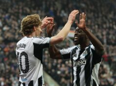 Newcastle sa pripravuje na očarujúcu misiu pomsty tým, že ukazuje novoobjavenú európsku triedu PSV zostali skleslí po tom, čo ich odfúkol Newcastle (Reuters)