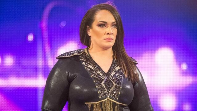Nia Jax vyzerá úplne na nepoznanie, keď predvádza nový vzhľad
