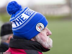 ON THE ROAD zistí, že odolnosť je názov hry pre odolných hrdinov z Bo’ness and the Shire Fanúšik si užíva jedinú hru Lowland League, ktorá prežije mráz, medzi Bo'ness United a East Stirlingshire