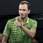 Ruská tenisová hviezda Daniil Medvedev odhalil, ako sa austrálsky tréner – 20 rokov vyradený z ATP Tour – stal technickým mozgom generálnej opravy, vďaka ktorej sa bývalá svetová jednotka vrátila takmer k svojim najlepším výsledkom.