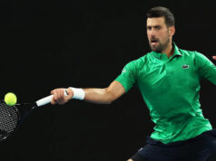 Odstúpenie Menšíka posiela Djokoviča medzi posledných osem Jakub Menšík