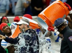 Ole Miss porazila Gruzínsko 39-34 v vzrušujúcom víťazstve v hre Sugar Bowl Ole Miss porazila Gruzínsko 39-34 v vzrušujúcom víťazstve v hre Sugar Bowl