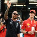 Lewis Hamilton (44) vedie Oliver Bearman (87) na GP Brazílie. Zdroj: Getty