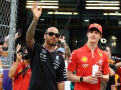 Oliver Bearman odhaľuje povahu rozhovorov Ferrari uprostred klebiet o nahradení Lewisa Hamiltona v roku 2027 Lewis Hamilton (44) vedie Oliver Bearman (87) na GP Brazílie. Zdroj: Getty