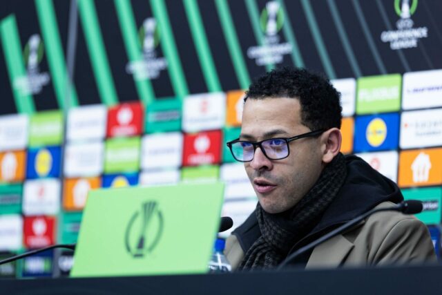 "On je ten, za ktorým by som išiel"
