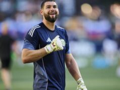 Orlando City podpísalo zmluvu s voľným hráčom GK Maxime Crepeau Orlando City podpísalo zmluvu s voľným hráčom GK Maxime Crepeau