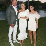 Otec Alix Earle TJ (vľavo) si na Silvestra urobil srandu z jej koketnej chvíle s Tomom Bradym