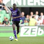 Oxford United sa medzi tímami Championship zaujíma o stredopoliara Guingampu