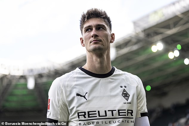 POCHYBNÝ TOMÁŠ Martin O'Neill varuje fanúšikov, že nový útočník Parkhead Martin O'Neill dúfa, že Tomas Cvancara sa pripojí k Celticu včas na nedeľný súboj Hearts