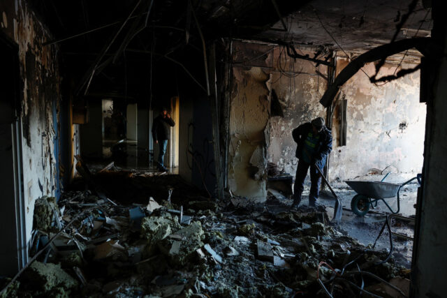 Pacienti evakuovaní po ruskom štrajku v Kyjeve | Rusko-ukrajinská vojna Pacienti evakuovaní po ruskom štrajku v Kyjeve | Rusko-ukrajinská vojna