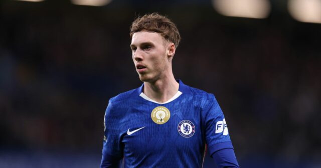 Cole Palmer z Chelsea reaguje