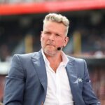 Pat McAfee sa obáva, že mu Donald Trump spôsobí problém na univerzitnom futbalovom finále v Miami