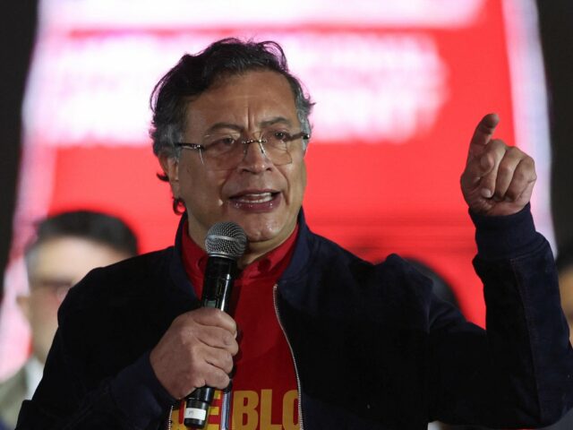 Petro hovorí, že Kolumbia spolupracuje s USA „napriek urážkam, vyhrážkam“ | Politické správy
