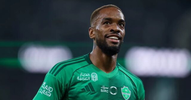 Pocity Ivana Toneyho z hviezdy Arsenalu sú jasné po trojslovnom Ivan Toney sa pozerá.