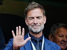 Pocity Jurgena Kloppa z Man Utd sú jasné po verejnom obdive Sira Jima Ratcliffa Jurgen Klopp v zápase medzi Liverpoolom a Crystal Palace