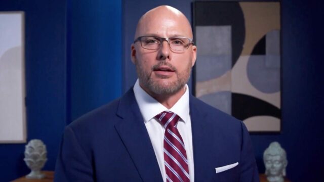 Populárne duo WWE má veľké odhalenie po strate RAW; poslať správu Adamovi Pearceovi
