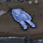 Portrét obrovskej Hind Rajab odhalený v Španielsku na výročie jej zabitia | Humanitárne krízy