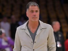 „Posledný ‚KOBE‘, ktorý podpísali, bol dobrý“ logo pochodového šialenstva