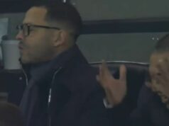 Postoj fanúšikov Chelsea jasný s nahnevanými skandovaním pred Liamom Roseniorom | Futbal | Šport Postoj fanúšikov Chelsea jasný s nahnevanými skandovaním pred Liamom Roseniorom | Futbal | Šport