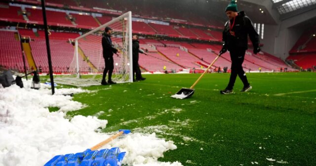 Kluby Premier League majú špecifické pravidlá a nariadenia, ktoré musia dodržiavať pred odložením zápasov.