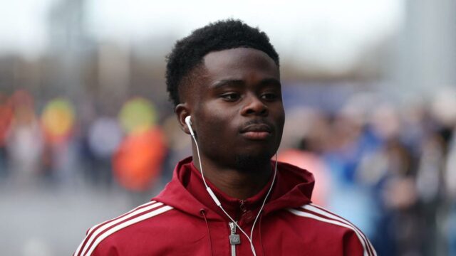 Prečo Saka nehrá v zápase Leeds vs Arsenal Premier League?
