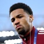 Ethan Nwaneri z Arsenalu je na ceste do Marseille na hosťovanie na zvyšok sezóny, pretože nedokázal získať dostatok herného času.