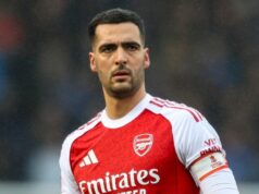 Premier League priznala chybu rozhodcu Arsenalu proti Aston Ville Mikel Merino