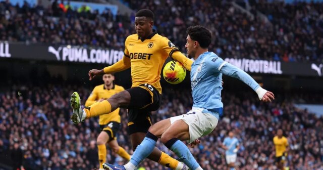 Premier League vysvetľuje, prečo Man City nedostal penaltu napriek hádzanej Loptu si spracoval Yerson Mosquera