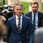 Ryan Giggs, vyobrazený pri odchode zo súdu v roku 2022, bol zbavený obvinení z domáceho zneužívania