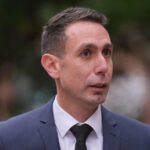 Prepustený rozhodca Premier League David Coote dostal podmienečný trest väzenia