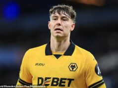 Prestup Jorgena Strand Larsena do Crystal Palace je ohrozený, pretože Eagles schudli pri dohode o 45 miliónoch libier za útočníka Wolves – čo by mohlo mať následky pre Jeana-Philippa Matetu Prestup Jorgena Strand Larsena do Crystal Palace je v rovnováhe, pričom sa zdá, že Eagles zatiaľ ochladli pri potenciálnom obchode za 45 miliónov libier.