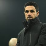 Zinčenko tlieska na ihrisku.