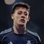 Arsenal je naďalej spájaný s prestupom stredopoliara Realu Madrid Ardu Gulera.