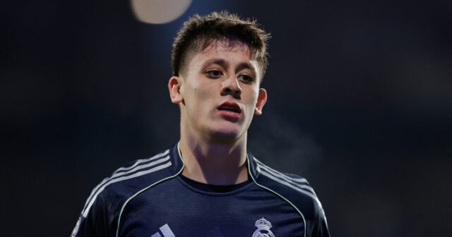 Arsenal je naďalej spájaný s prestupom stredopoliara Realu Madrid Ardu Gulera.