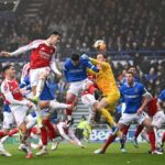 Prevláda taktika Mikela Artetu, keď rotovaný Arsenal prekonal začiatok nočnej mory