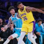 Problémy s defenzívou Lakers sa opäť ukázali ako drahé, keď prehrali s Hornets
