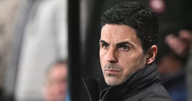 Prvých päť prestupov Mikela Artetu do Arsenalu nám dáva predstavu Španielsky manažér Arsenalu Mikel Arteta zaujme svoje miesto na futbalovom zápase anglickej Premier League medzi Bournemouthom a Arsenalom na Vitality Stadium v Bournemouthe v južnom Anglicku 3. januára 2026.